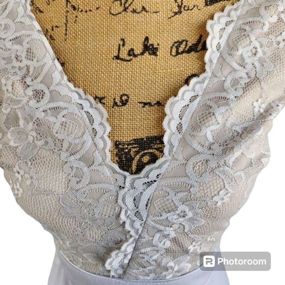 Saved by the Dress Mermaid Formal Dress Womens SZ Small Lace Party Sexy Holiday - Picture 11 of 12